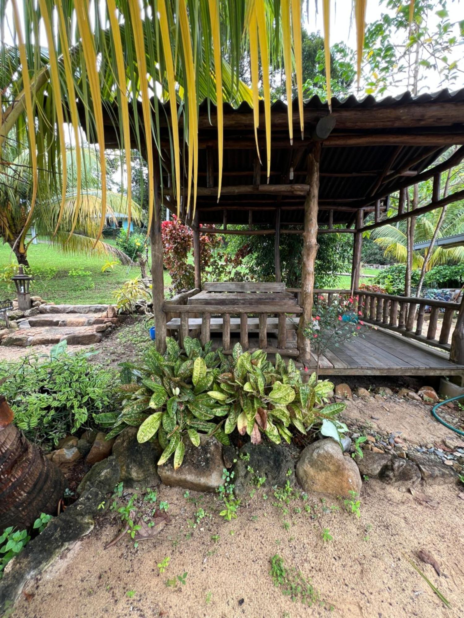 Beach House Kampung Genting Exteriér fotografie