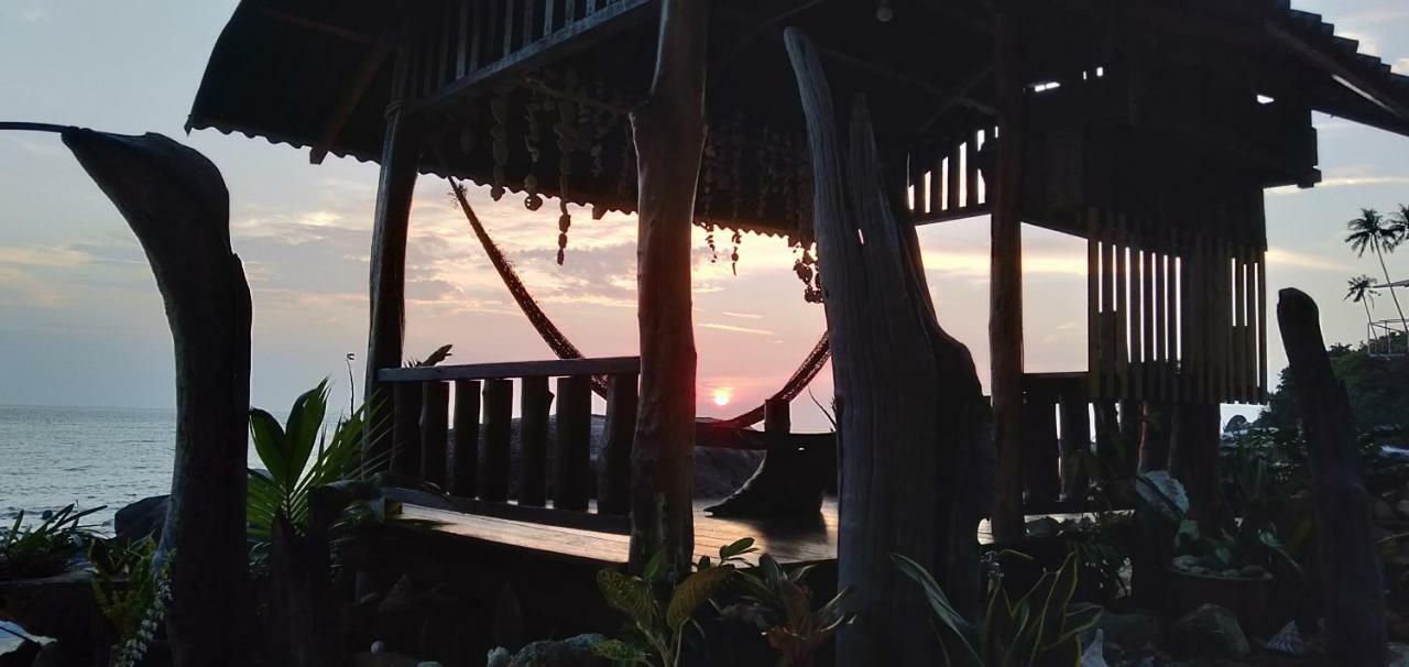 Beach House Kampung Genting Exteriér fotografie