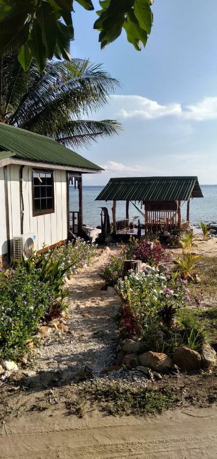 Beach House Kampung Genting Exteriér fotografie